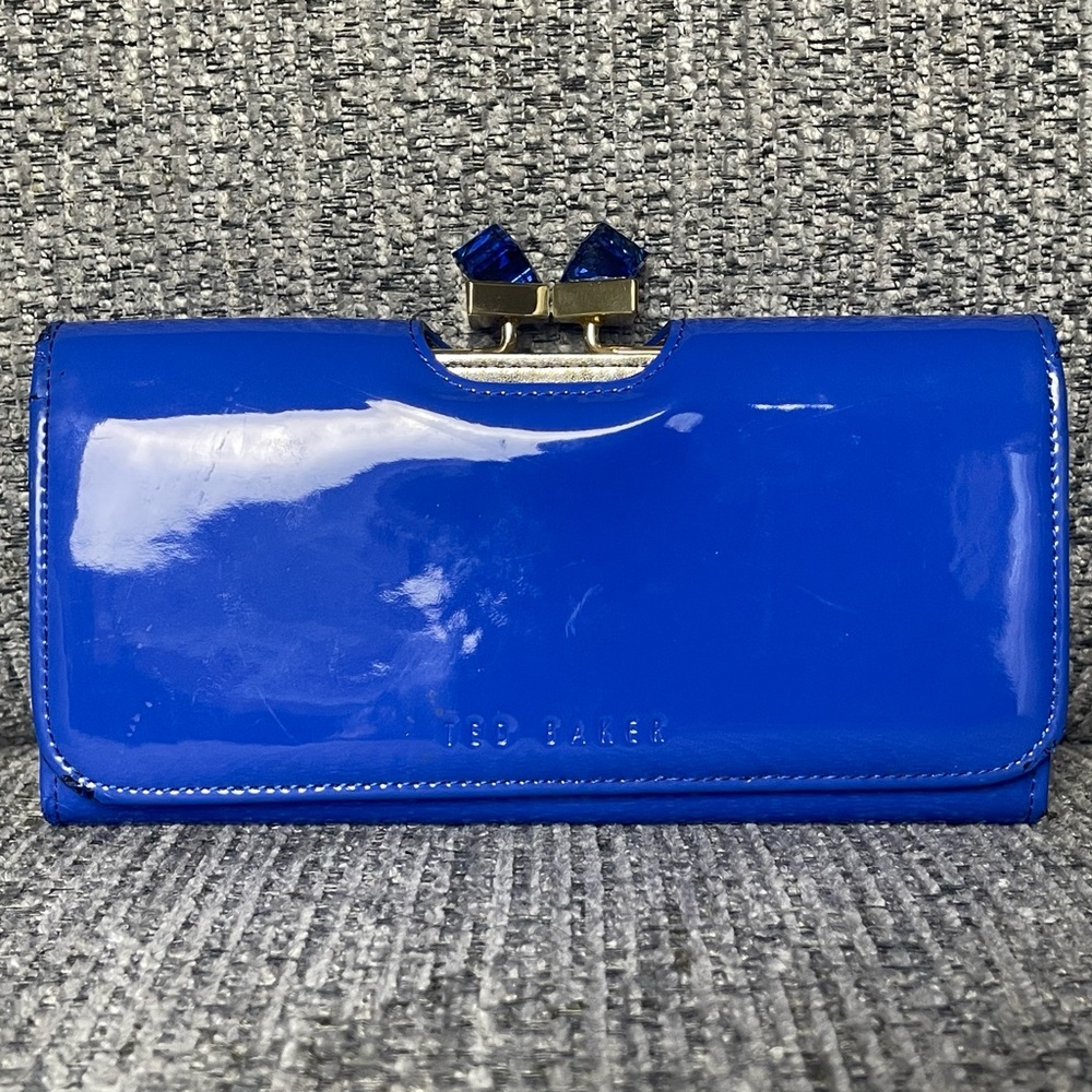 Ted Baker Womens Patent Leather Snap Closure Kiss Lock Envelope Wallet Blue